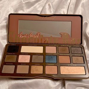 Too Faced: Semi-Sweet Chocolate Bar. Eyeshadow Palette.